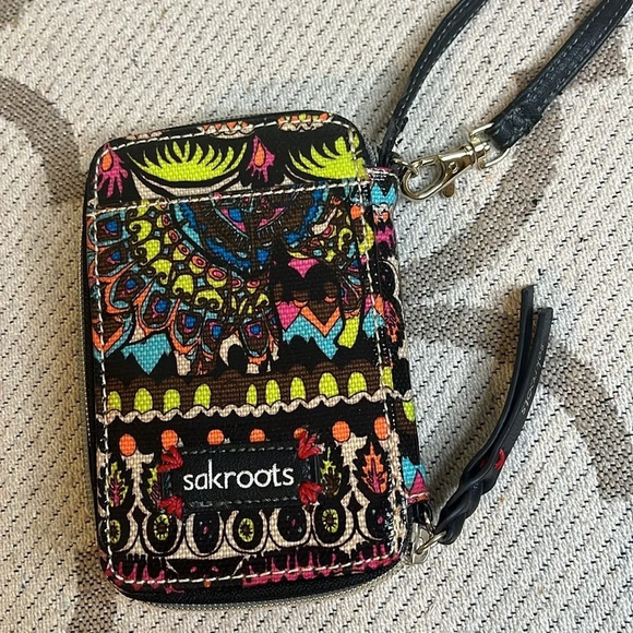 Sakroots The Sak Women's Artist Circle Wristlet - Picture 5 of 16